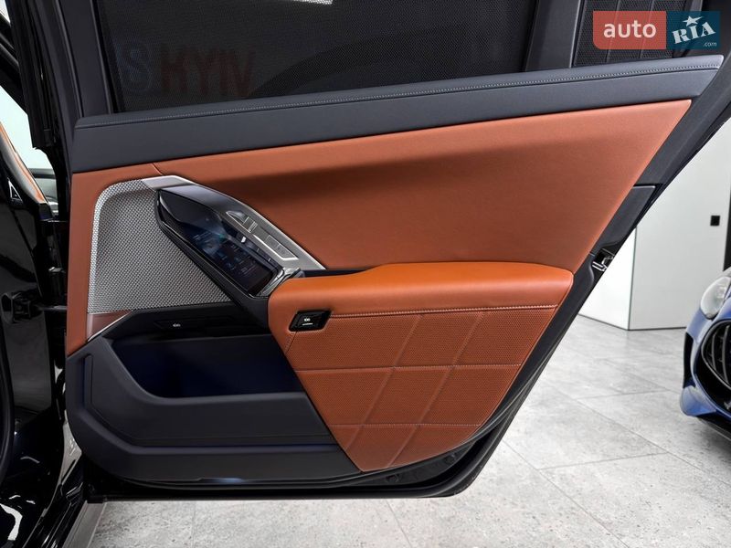 Седан BMW 7 Series 2023 в Києві фото 43 Седан BMW 7 Series 2023 в Києві