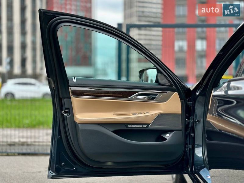 Седан BMW 7 Series 2015 в Киеве фото 22 Седан BMW 7 Series 2015 в Киеве