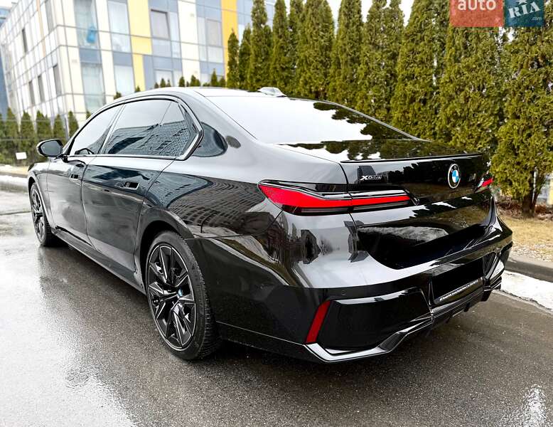 Седан BMW 7 Series 2023 в Києві