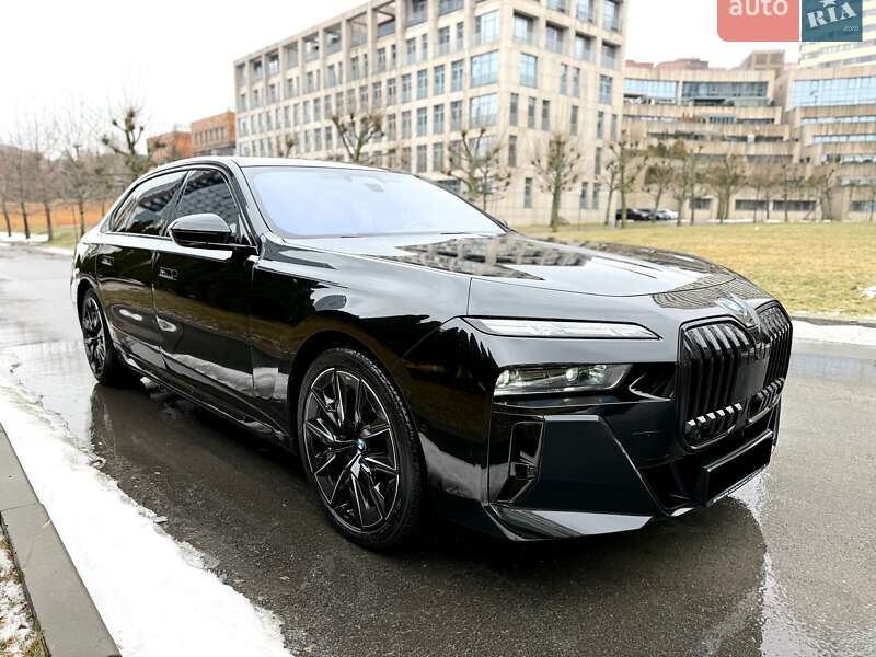 Седан BMW 7 Series 2023 в Києві