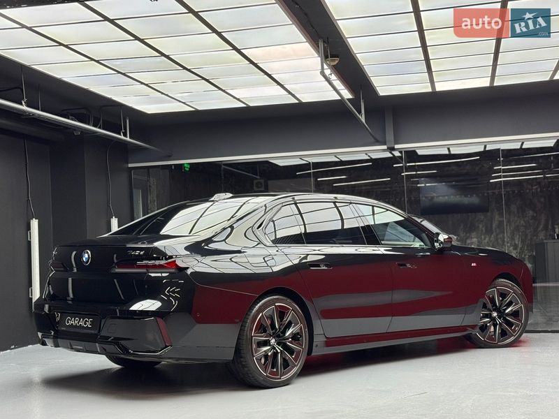 Седан BMW 7 Series 2024 в Киеве