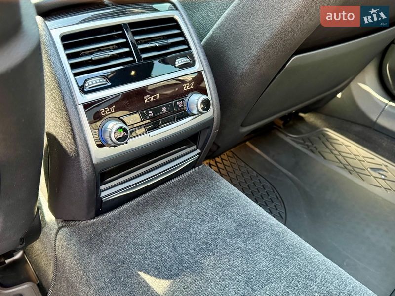 Седан BMW 7 Series 2018 в Києві