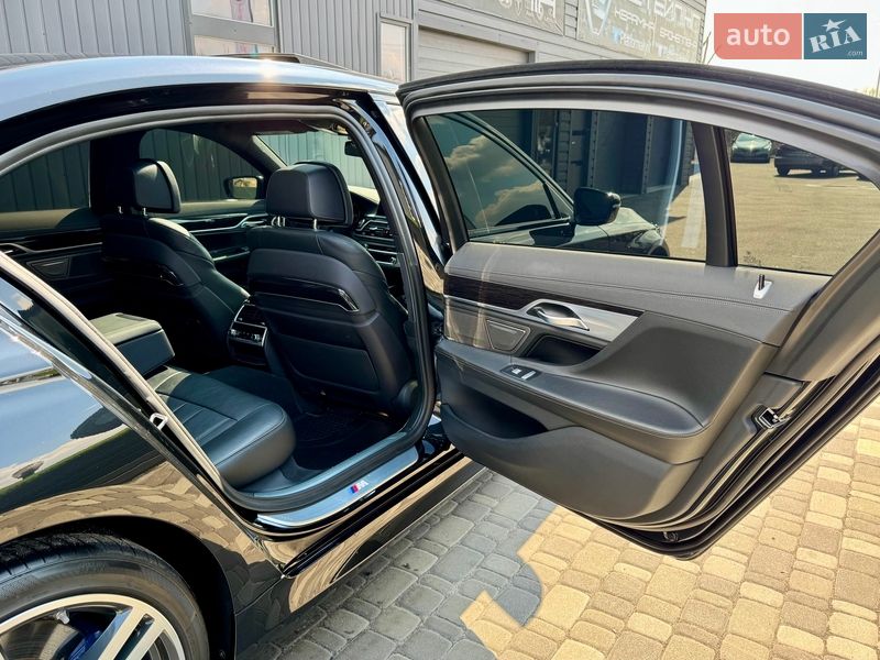 Седан BMW 7 Series 2018 в Києві