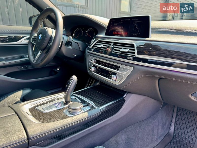 Седан BMW 7 Series 2018 в Києві