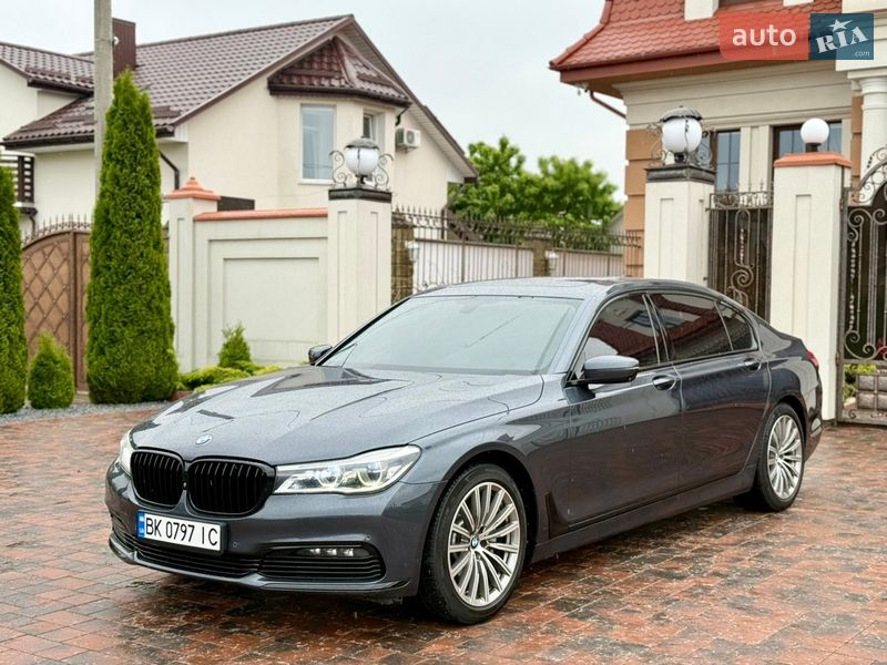 Седан BMW 7 Series 2015 в Ровно
