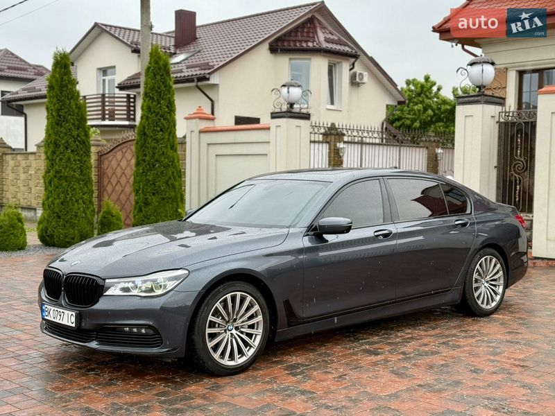 Седан BMW 7 Series 2015 в Ровно