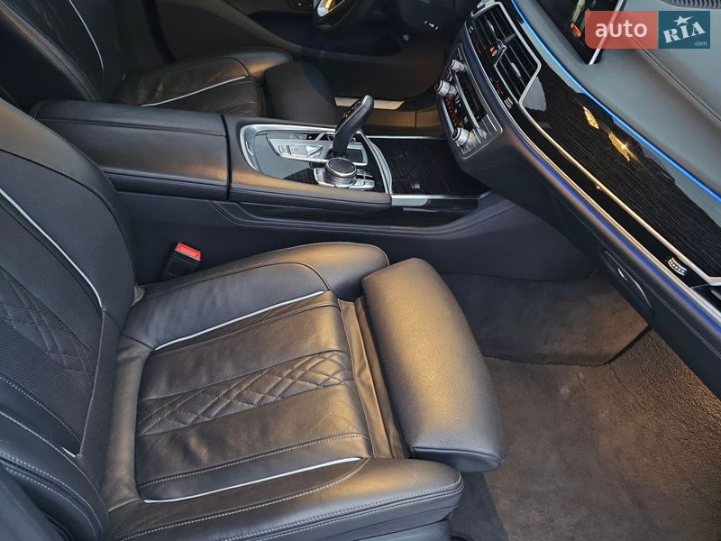 Седан BMW 7 Series 2018 в Новомосковске фото 33 Седан BMW 7 Series 2018 в Новомосковске