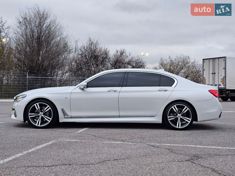 Седан BMW 7 Series 2018 в Новомосковске фото 45 Седан BMW 7 Series 2018 в Новомосковске