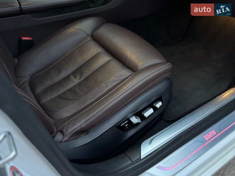 Седан BMW 7 Series 2017 в Дубні