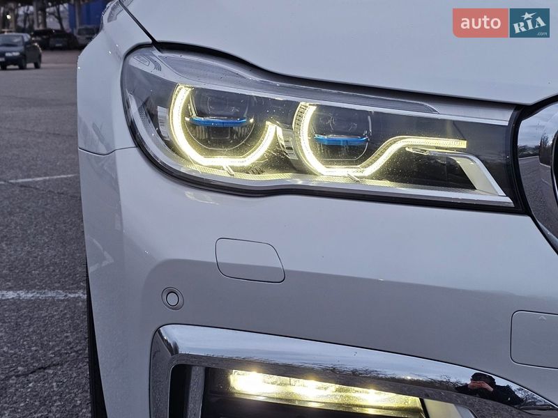 Седан BMW 7 Series 2018 в Новомосковске