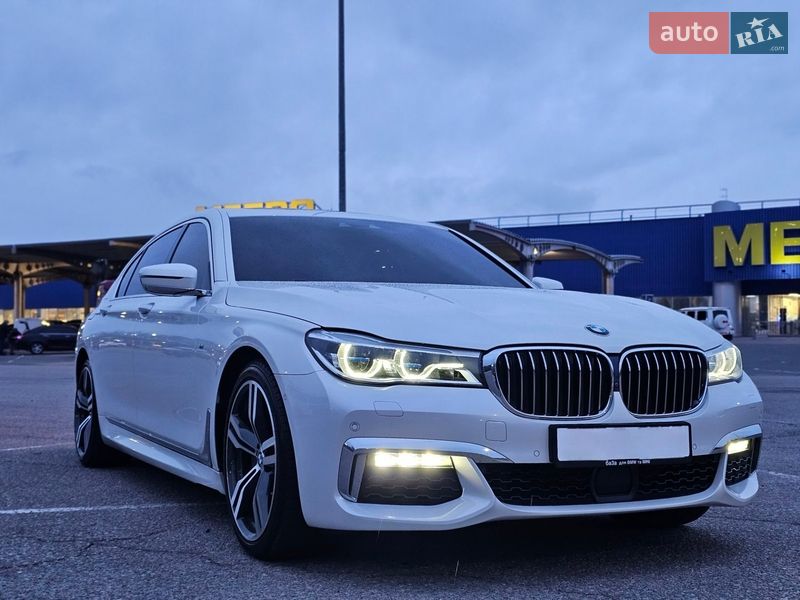 Седан BMW 7 Series 2018 в Новомосковске