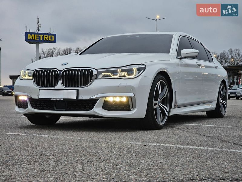 Седан BMW 7 Series 2018 в Новомосковске
