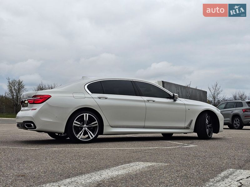 Седан BMW 7 Series 2018 в Новомосковске