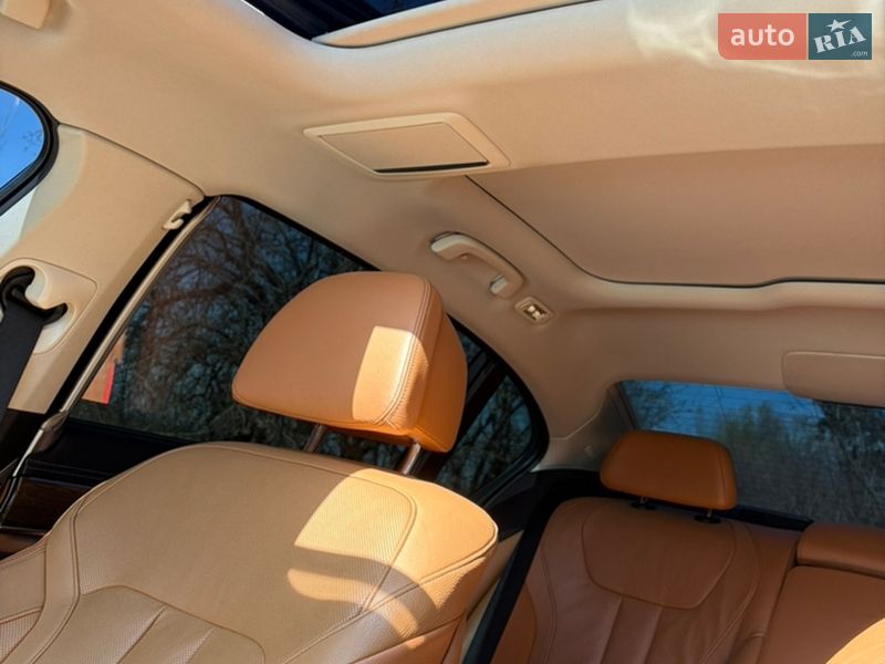 Седан BMW 7 Series 2015 в Києві