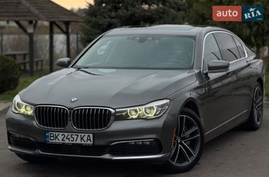 Седан BMW 7 Series 2015 в Рівному