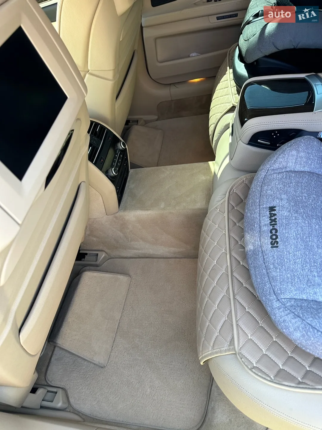 2011 BMW 7er - мініатюра 29