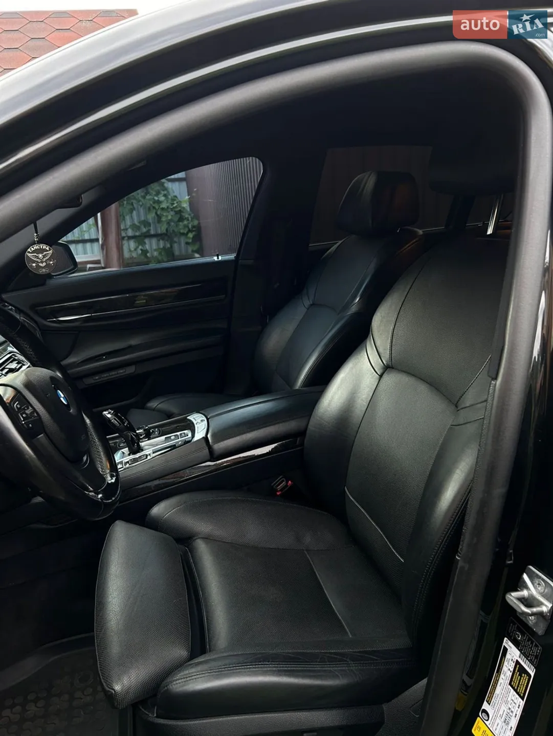 2011 BMW 7er - мініатюра 25