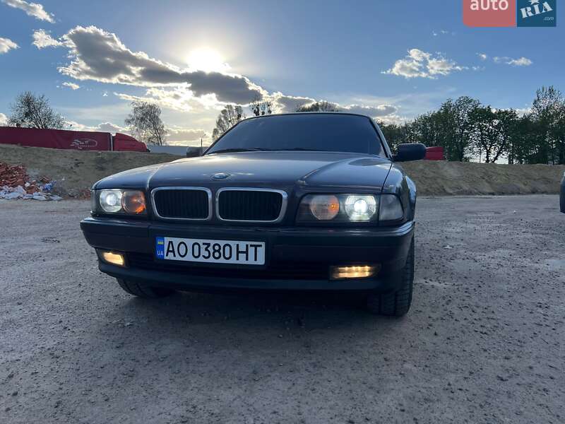 BMW 7 Series 1994