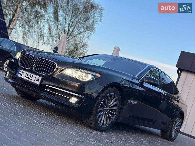 Седан BMW 7 Series 2013 в Владимире