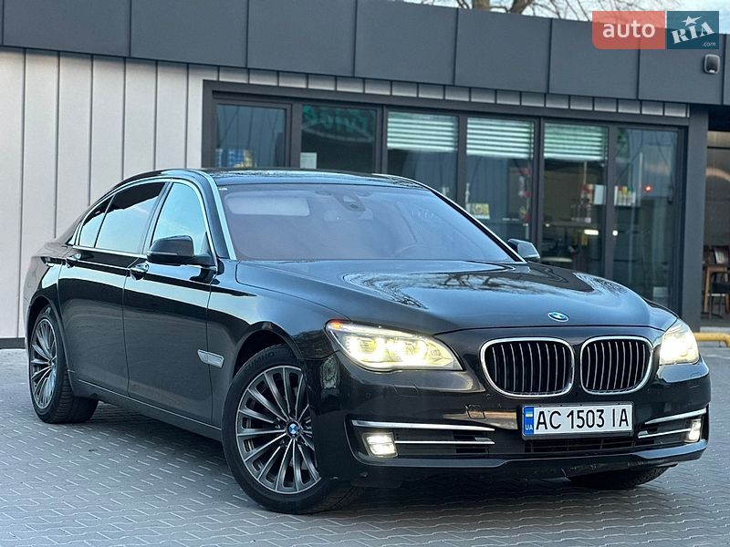 Седан BMW 7 Series 2013 в Владимире