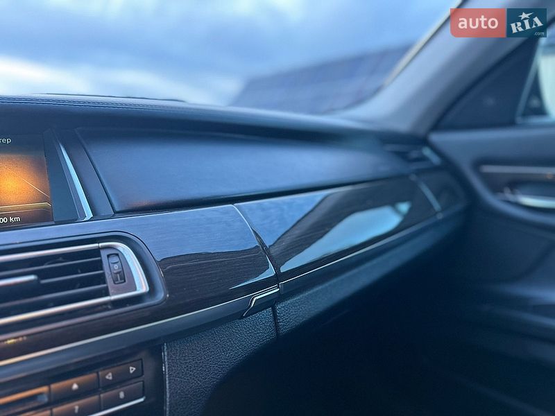 Седан BMW 7 Series 2013 в Владимире