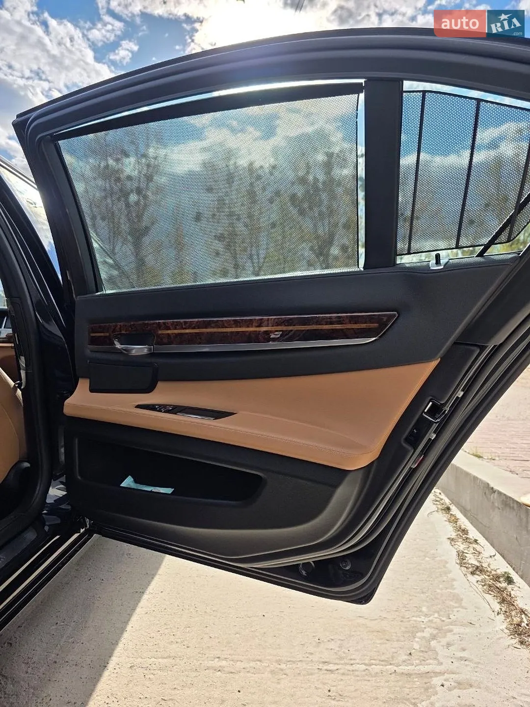 2015 BMW 7er - мініатюра 8