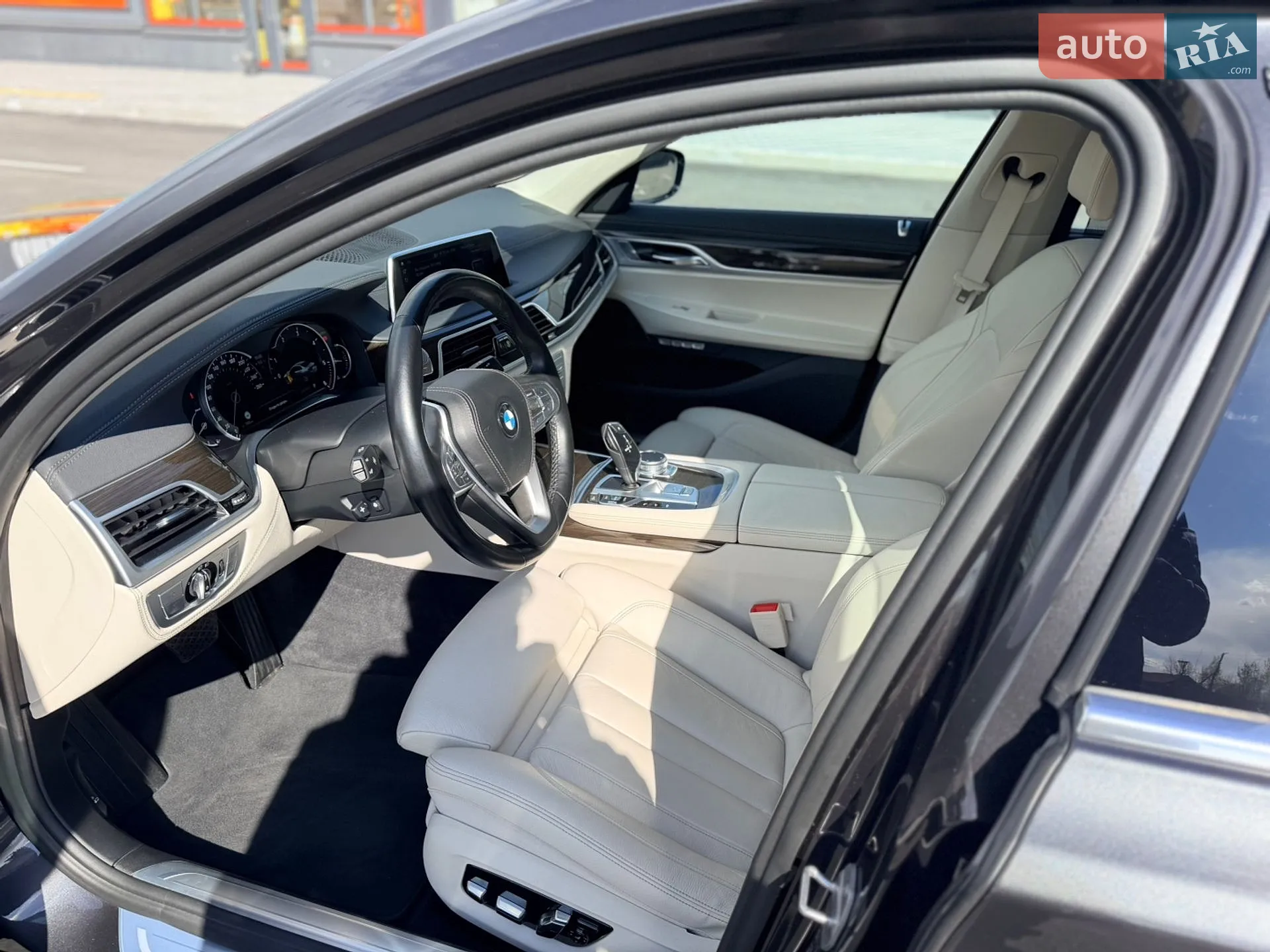 2017 BMW 7er - мініатюра 11