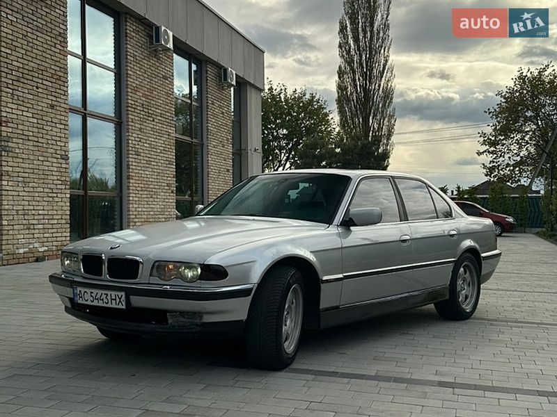 BMW 7 Series 1999
