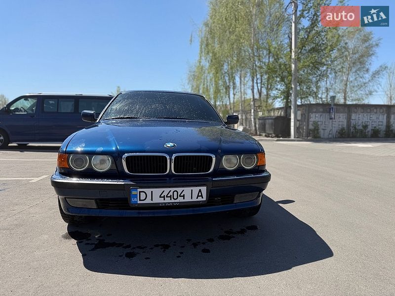 BMW 7 Series 1999