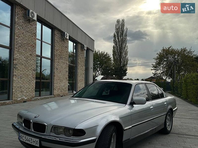 BMW 7 Series 1999