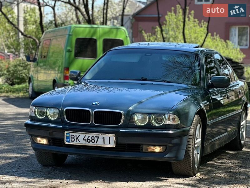 Седан BMW 7 Series 1999 в Дубно