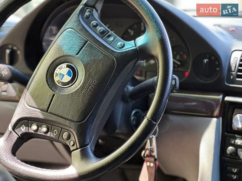 Седан BMW 7 Series 1999 в Дубно