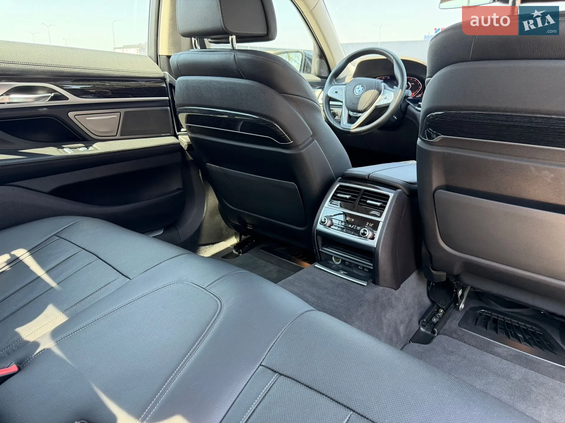 2020 BMW 7er - мініатюра 22