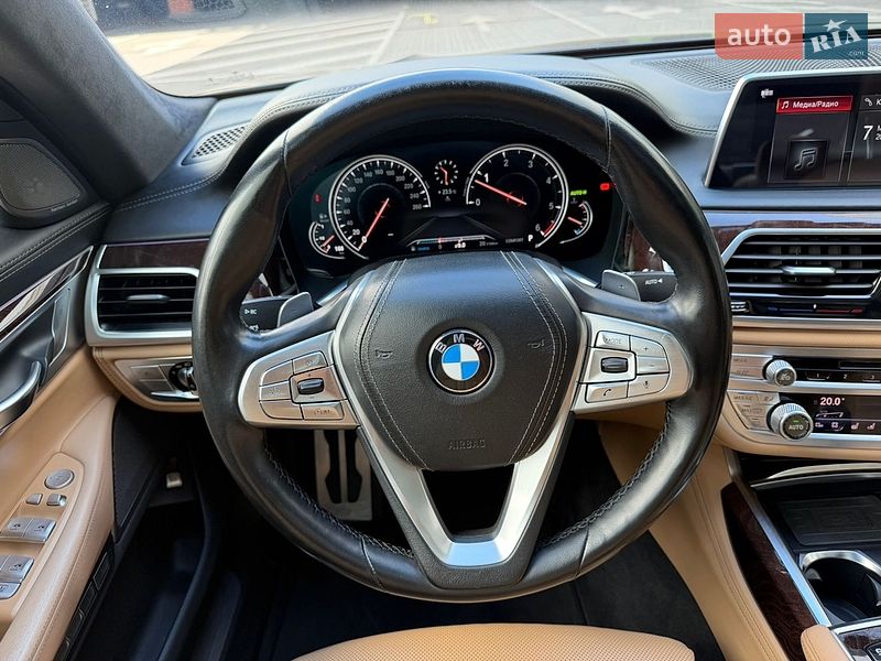 Седан BMW 7 Series 2015 в Киеве