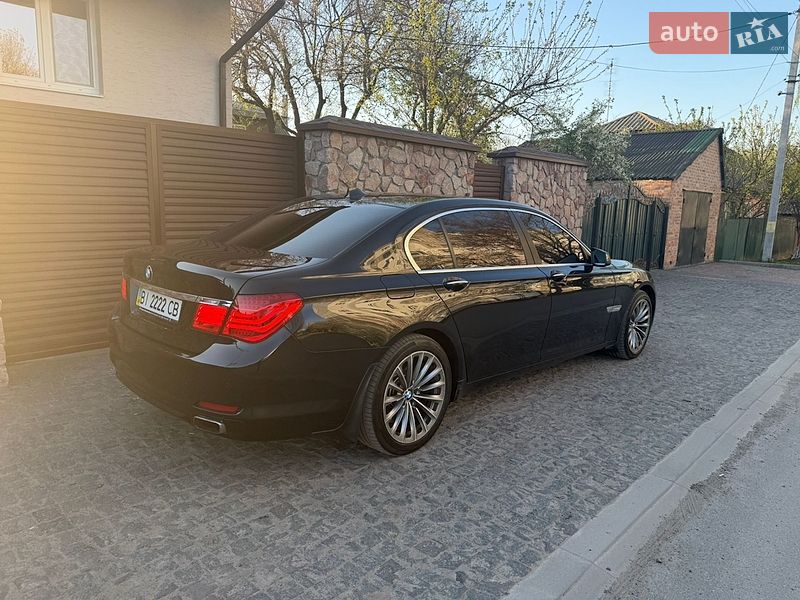 Седан BMW 7 Series 2011 в Лубнах