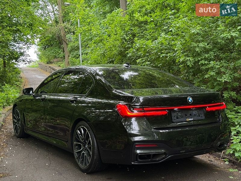 Седан BMW 7 Series 2016 в Киеве