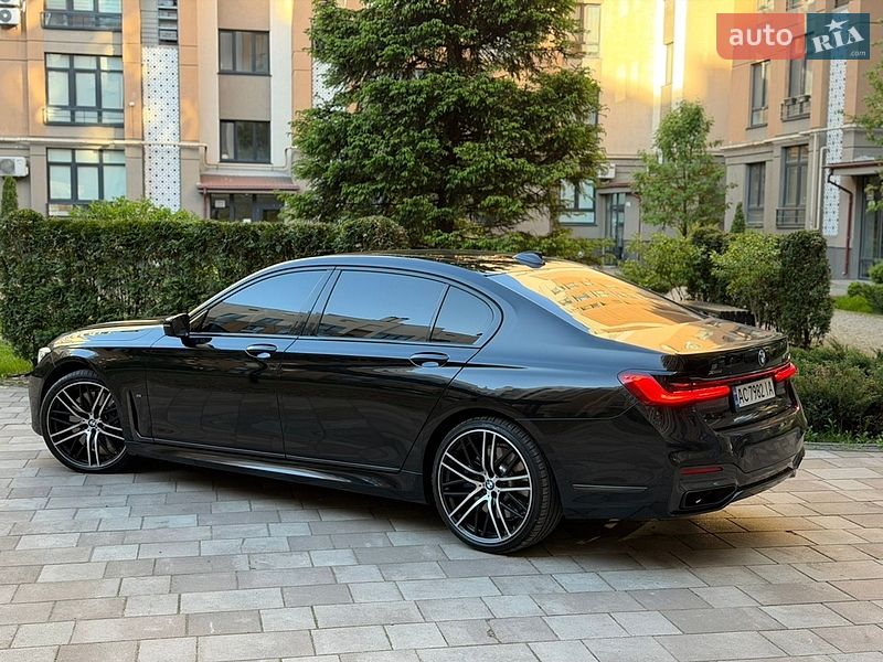 Седан BMW 7 Series 2020 в Киеве
