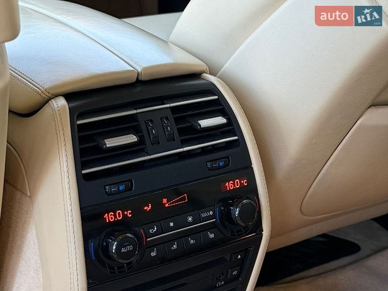 Седан BMW 7 Series 2010 в Ровно