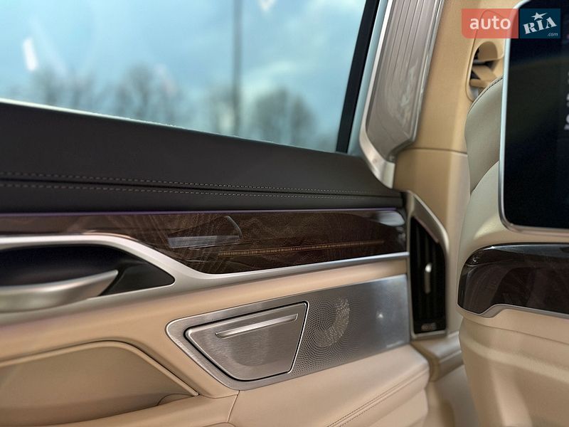 Седан BMW 7 Series 2020 в Вінниці