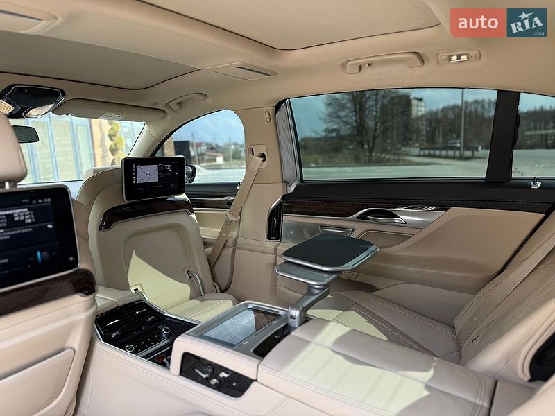 Седан BMW 7 Series 2020 в Вінниці