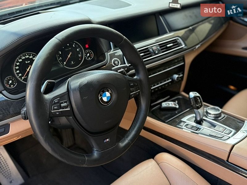Седан BMW 7 Series 2013 в Луцке