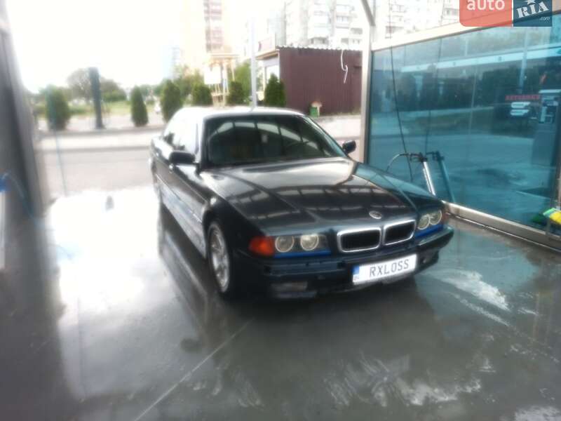 BMW 7 Series 1995