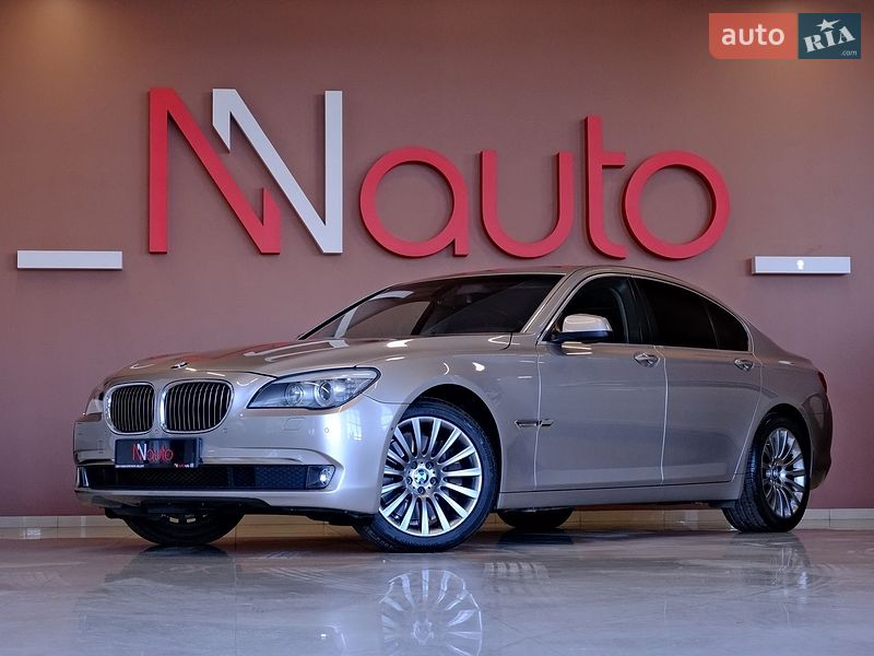 BMW 7 Series 2011