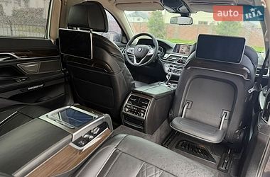 Седан BMW 7 Series 2015 в Рівному