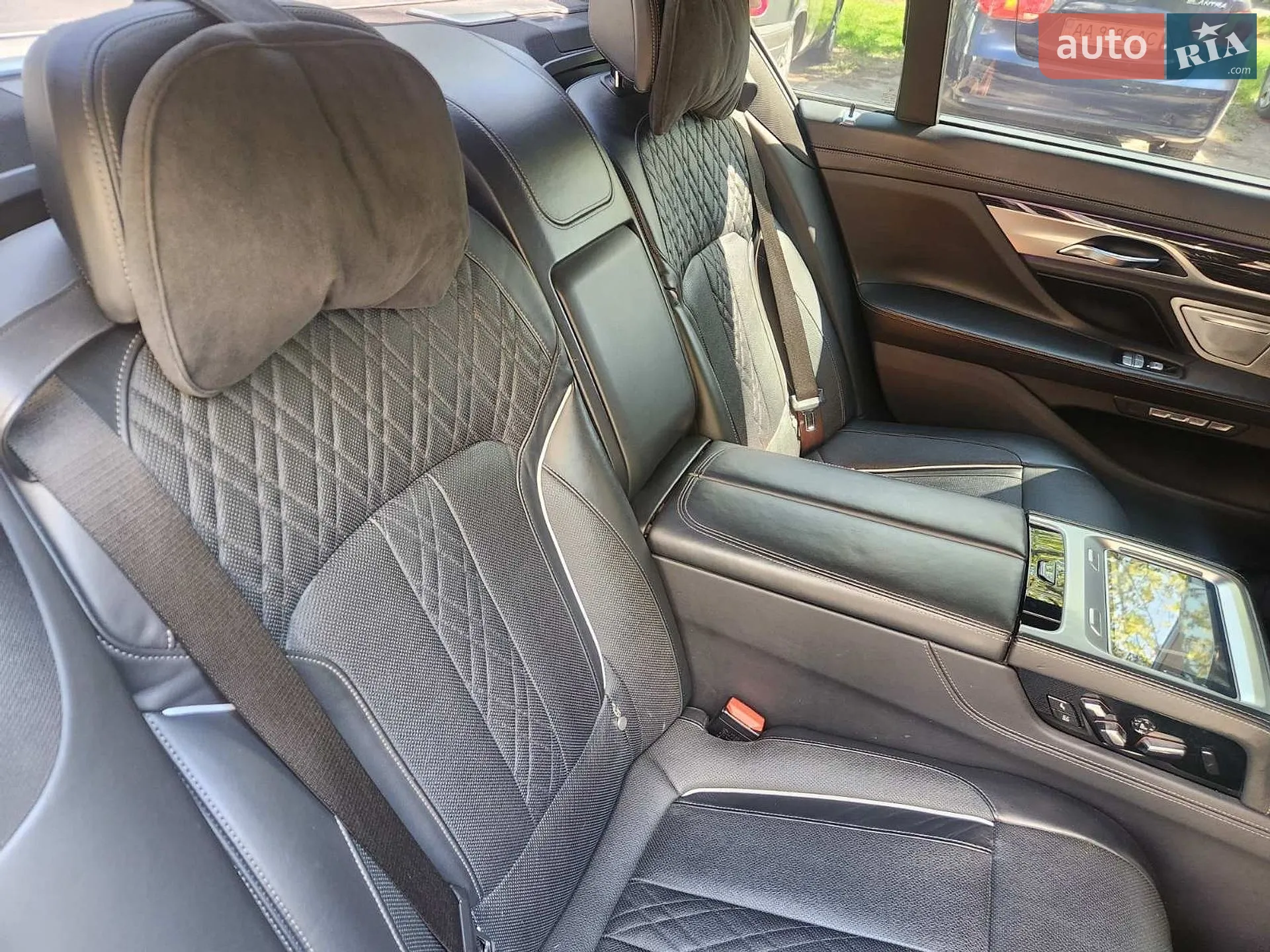 2017 BMW 7er - мініатюра 9
