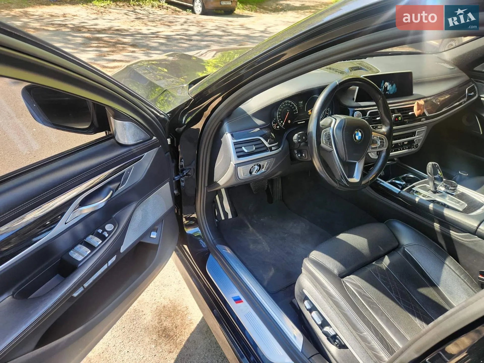 2017 BMW 7er - мініатюра 14