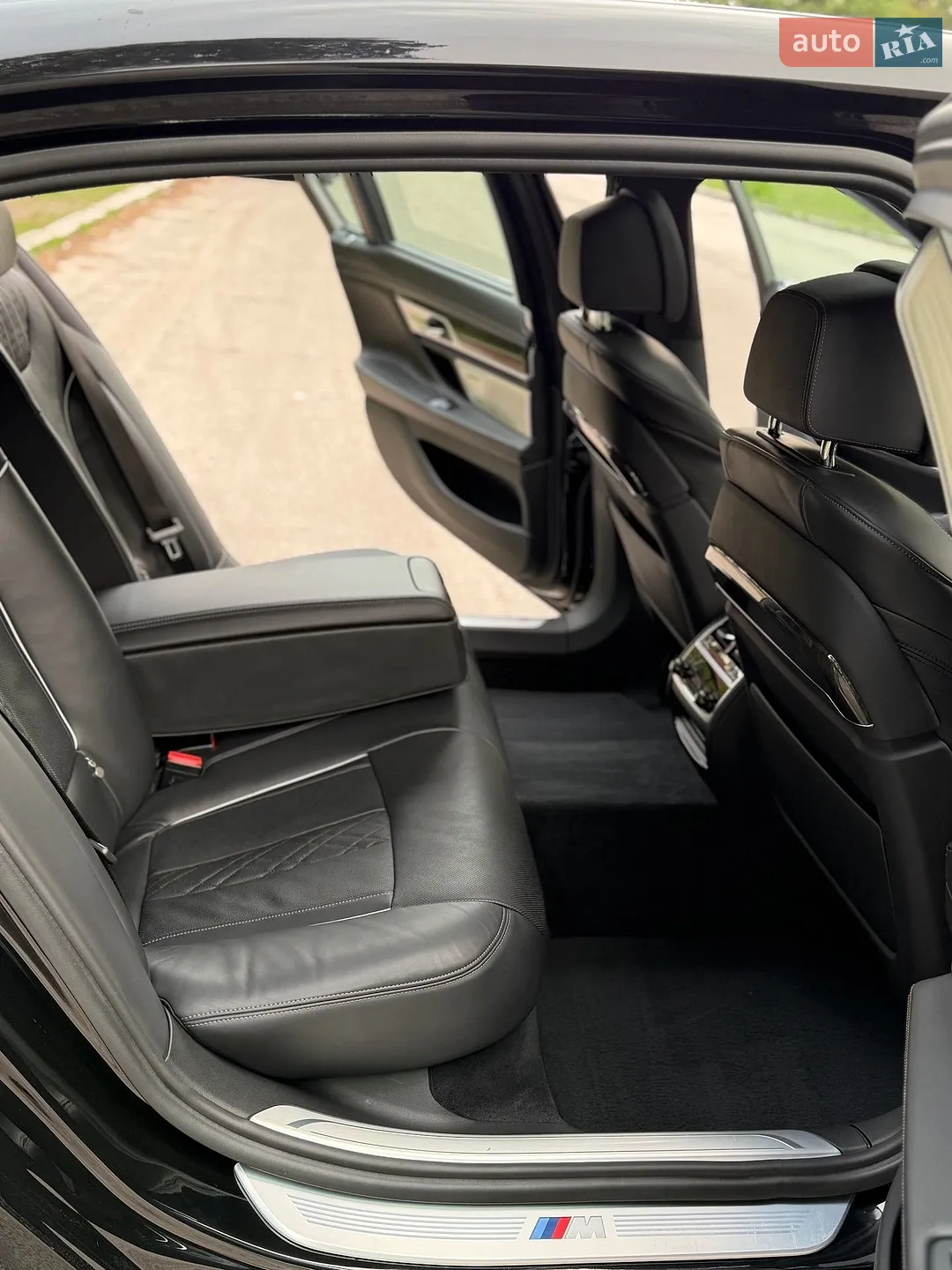 2017 BMW 7er - мініатюра 75