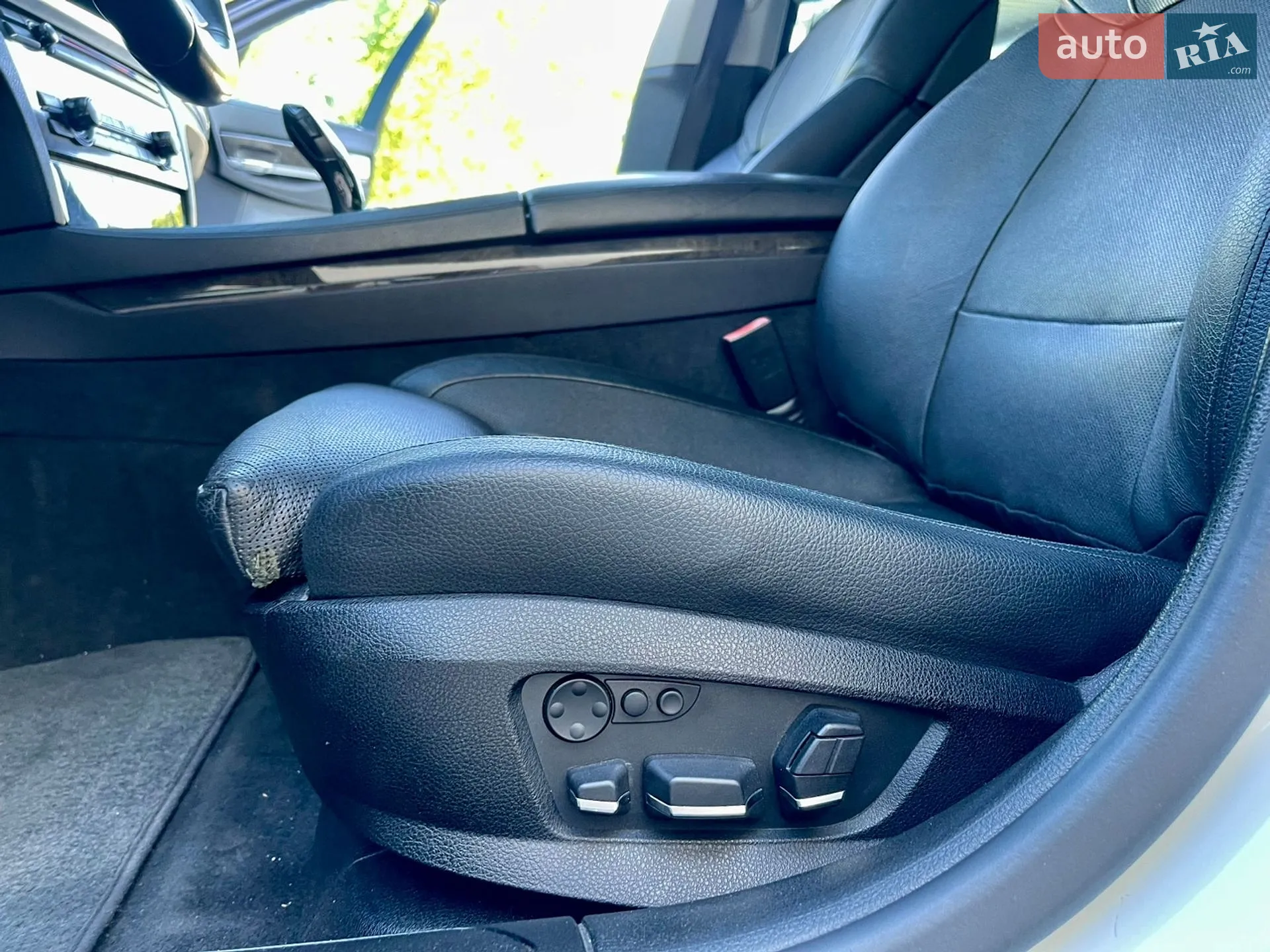 2012 BMW 7er - мініатюра 36
