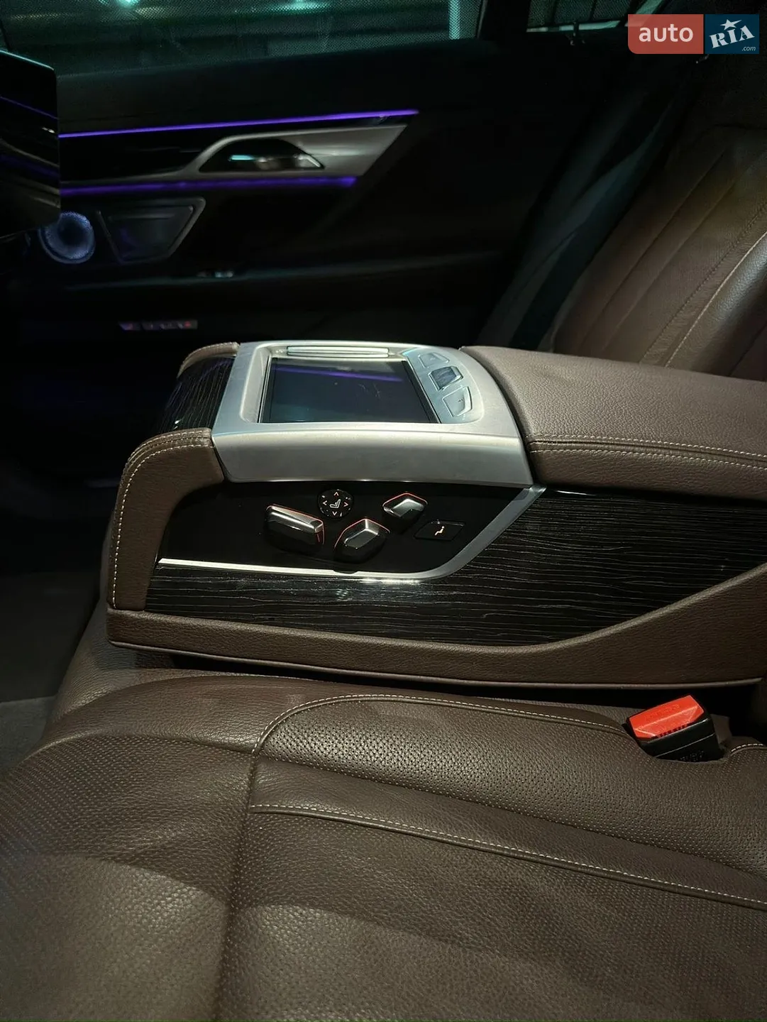 2015 BMW 7er - мініатюра 21