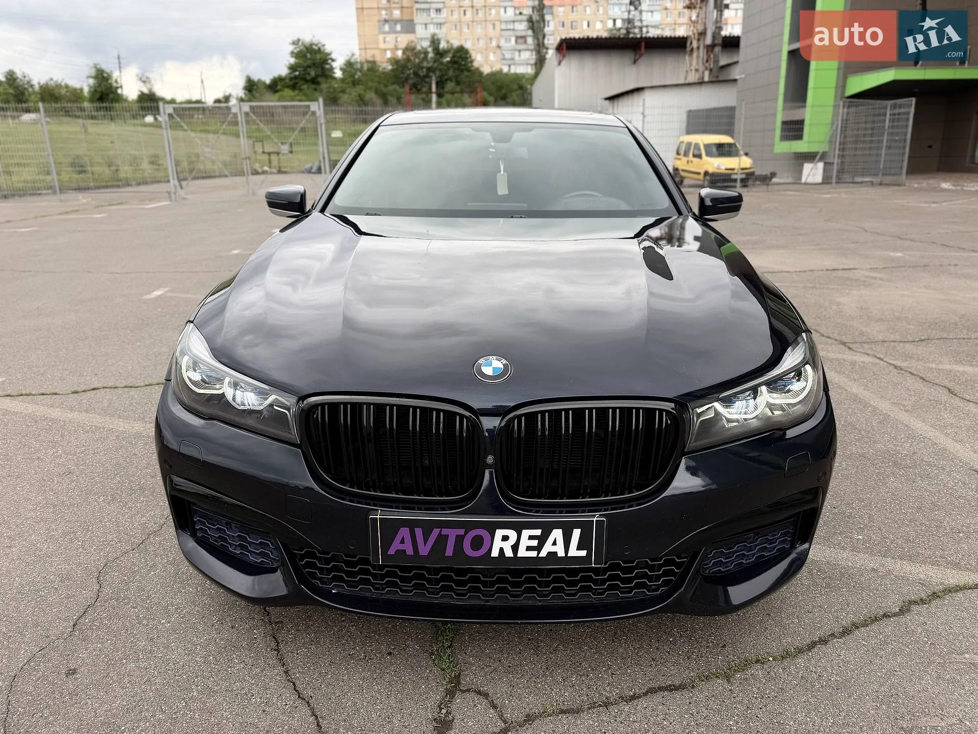 2016 BMW 7er - мініатюра 18